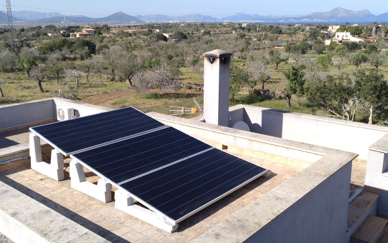 Ja tenim les primeres instal·lacions d’autoproducció fetes!!